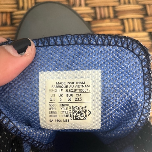 High Top Converse - Picture 4 of 4